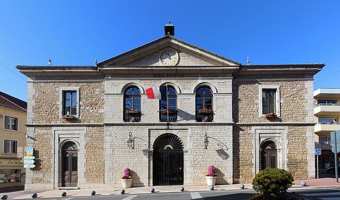 La mairie de Lagnieu dans l'Ain