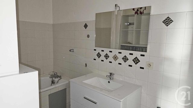 Appartement à louer - 2 pièces - 39.0 m2 - LAGNIEU - 01 - RHONE-ALPES - Century 21 Lagnieu Immobilier