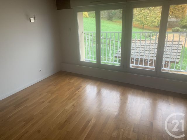 Appartement F4 à louer - 4 pièces - 110.0 m2 - LAGNIEU - 01 - RHONE-ALPES - Century 21 Lagnieu Immobilier