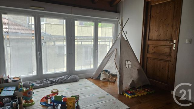 Appartement F4 à louer - 4 pièces - 110.0 m2 - LAGNIEU - 01 - RHONE-ALPES - Century 21 Lagnieu Immobilier