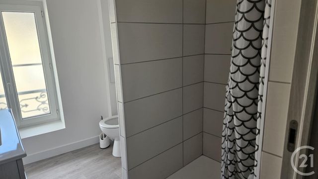 Afficher la photo en grand Appartement à louer - 2 pièces - 30.0 m2 - LAGNIEU - 01 - RHONE-ALPES - Century 21 Lagnieu Immobilier