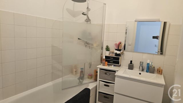 Appartement T2 à louer - 3 pièces - 39.21 m2 - LAGNIEU - 01 - RHONE-ALPES - Century 21 Lagnieu Immobilier