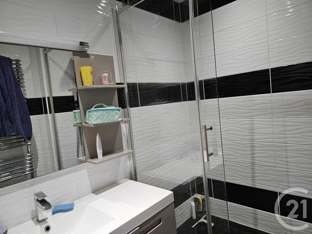 Appartement F3 à louer - 4 pièces - 71.0 m2 - ST RAMBERT EN BUGEY - 01 - RHONE-ALPES - Century 21 Lagnieu Immobilier