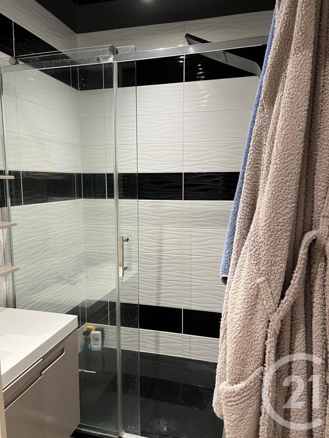 Appartement F3 à louer - 4 pièces - 71.0 m2 - ST RAMBERT EN BUGEY - 01 - RHONE-ALPES - Century 21 Lagnieu Immobilier