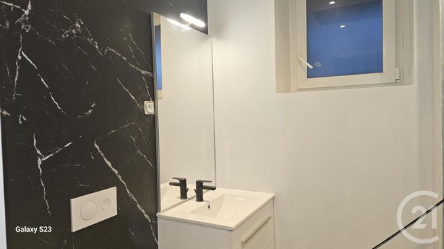 Appartement F2 à louer - 2 pièces - 42.0 m2 - ST SORLIN EN BUGEY - 01 - RHONE-ALPES - Century 21 Lagnieu Immobilier