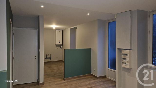 Appartement F2 à louer - 2 pièces - 42.0 m2 - ST SORLIN EN BUGEY - 01 - RHONE-ALPES - Century 21 Lagnieu Immobilier