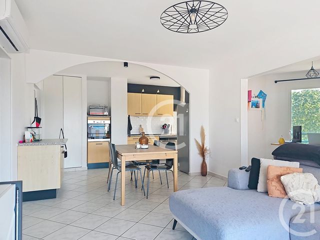 Appartement F5 à vendre - 5 pièces - 111.0 m2 - LAGNIEU - 01 - RHONE-ALPES - Century 21 Lagnieu Immobilier