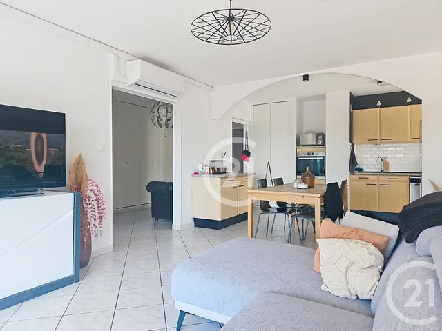 Appartement F5 à vendre - 5 pièces - 111.0 m2 - LAGNIEU - 01 - RHONE-ALPES - Century 21 Lagnieu Immobilier