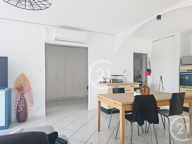 Appartement F5 à vendre - 5 pièces - 111.0 m2 - LAGNIEU - 01 - RHONE-ALPES - Century 21 Lagnieu Immobilier