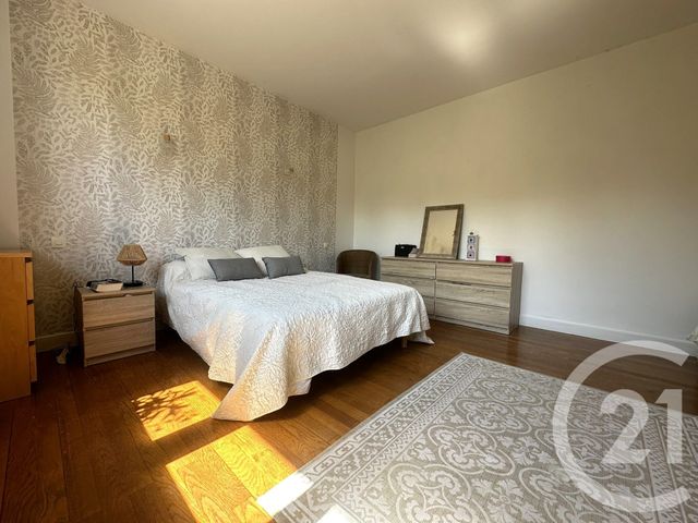 maison à vendre - 7 pièces - 179.0 m2 - ST VULBAS - 01 - RHONE-ALPES - Century 21 Lagnieu Immobilier