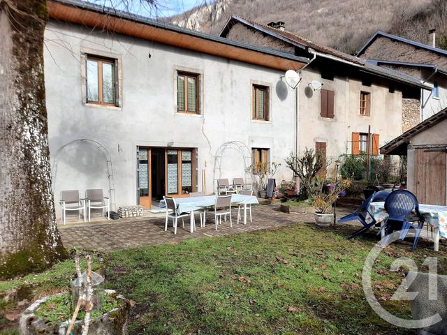 maison à vendre - 7 pièces - 200.0 m2 - LA BURBANCHE - 01 - RHONE-ALPES - Century 21 Lagnieu Immobilier maison à vendre - 7 pièces - 200.0 m2 - LA BURBANCHE - 01 - RHONE-ALPES - Century 21 Lagnieu Immobilier