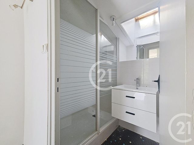 Appartement à louer - 3 pièces - 48.0 m2 - ST SORLIN EN BUGEY - 01 - RHONE-ALPES - Century 21 Lagnieu Immobilier