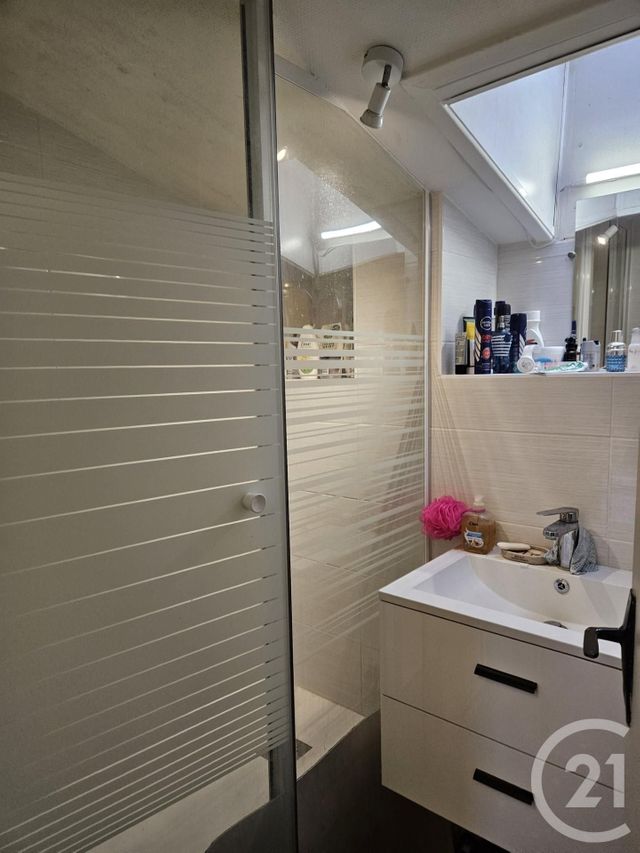 Appartement F3 à vendre - 3 pièces - 43.0 m2 - ST SORLIN EN BUGEY - 01 - RHONE-ALPES - Century 21 Lagnieu Immobilier